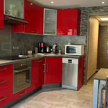 6 Personnes Avec Balcon, Wifi Et Parking - Fr-1-263-630 * Valloire