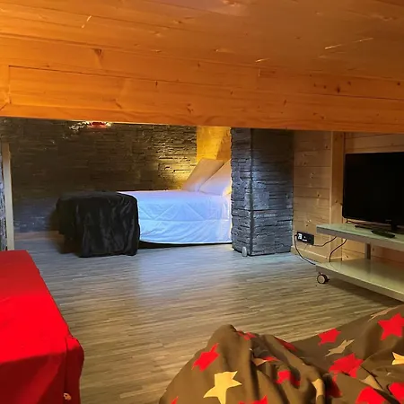 Apartment 6 Personnes Avec Balcon, Wifi Et Parking - Fr-1-263-630 *